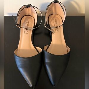 Black Pointed Flats